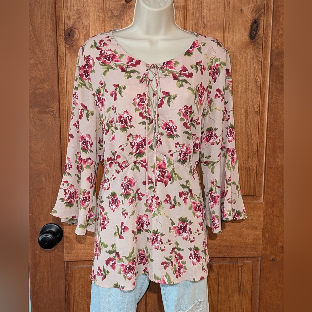Forever 21 Plus Floral Print Top‎